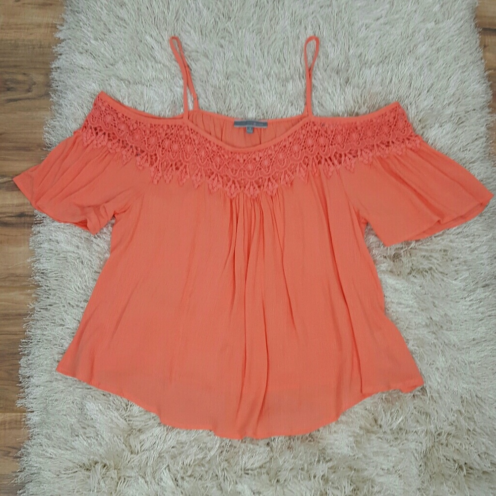 Women's Cold shoulder top Color Coral Medium